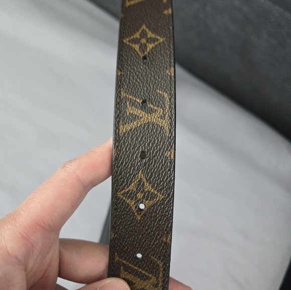 Louis vuitton women's belt - Picture 4 of 12